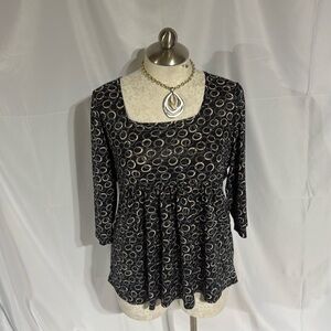 Susan Lawrence 3/4 sleeve top size 2X.